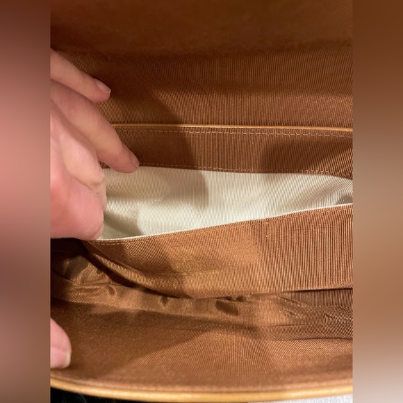 Lewis vintage embossed leather bag - Picture 9 of 15